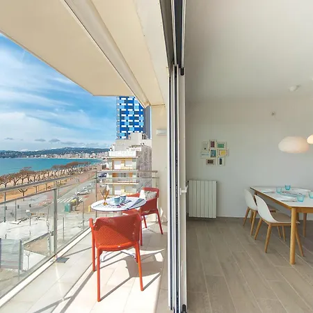 Apartment Piso Elena Palamos